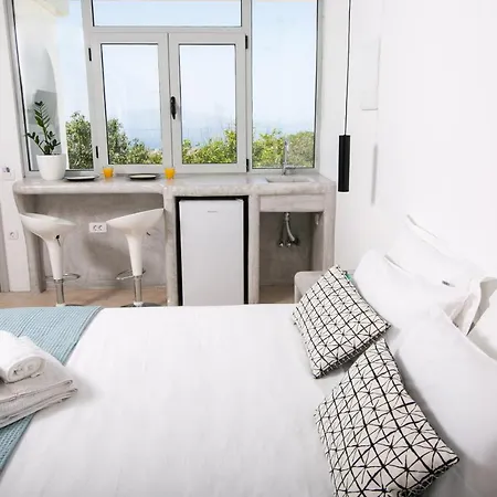 Sensia With Sea View Apartament *